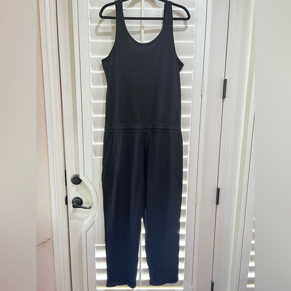 Michael Stars Theo Tank Jumpsuit Black Ankle Crop Pull On Sz XL Minimalist Soft - Picture 3 of 7
